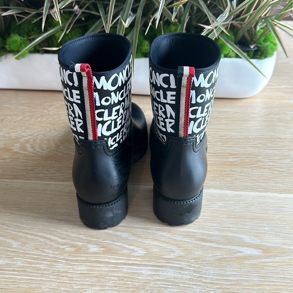 Moncler rain boot - Picture 2 of 4